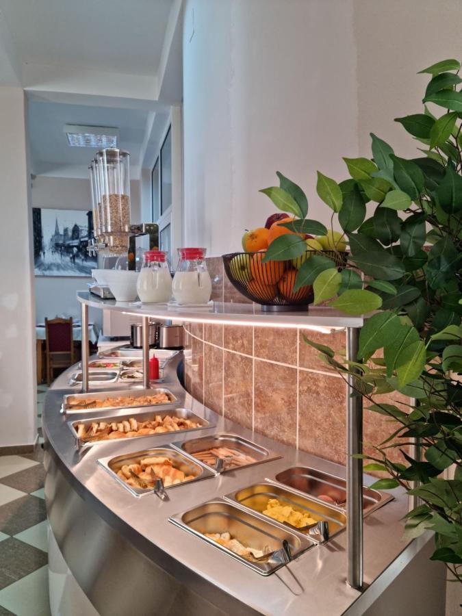 Hotel Dana Čanj 외부 사진